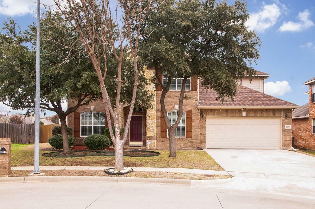 Property Photo: 8809 Friendswood Drive TX 76123