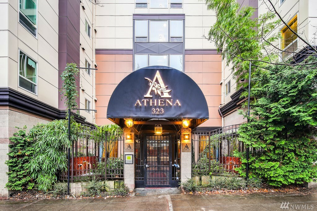 Property Photo: 323 Queen Anne Ave. N 502 WA 98109