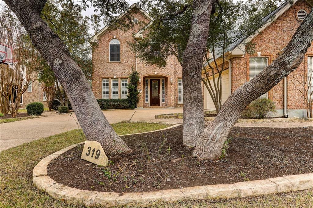 Property Photo:  319 Champions Drive  TX 78628 