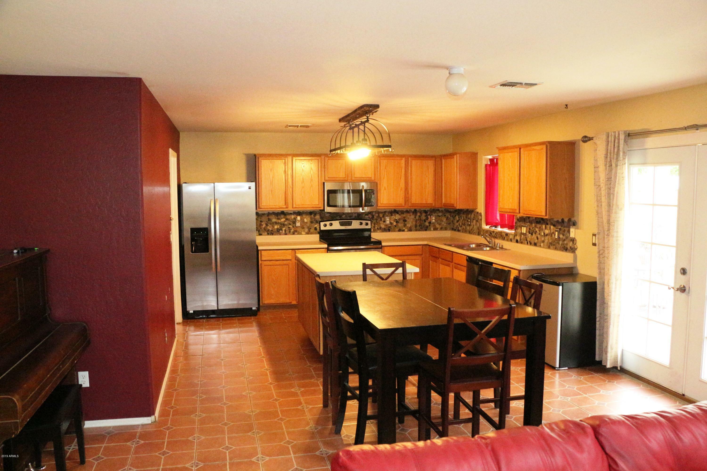 Property Photo:  518 E Bradstock Way  AZ 85140 