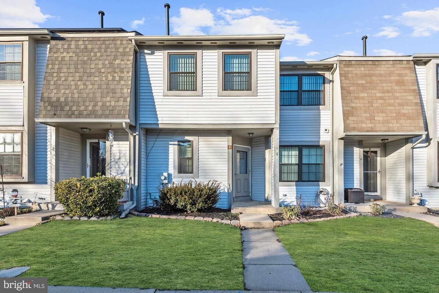 Property Photo: 5 Chardonay Court NJ 08053