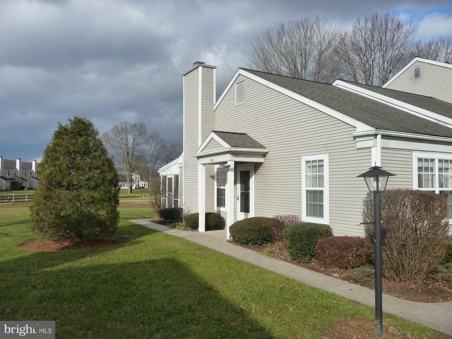 Property Photo: 613 Barrington Court PA 17078