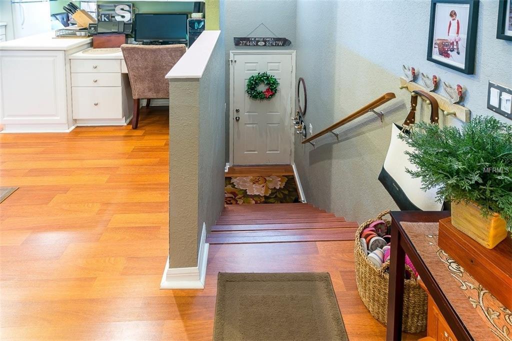 Property Photo: 6712 Fairview Terrace 202 FL 34203