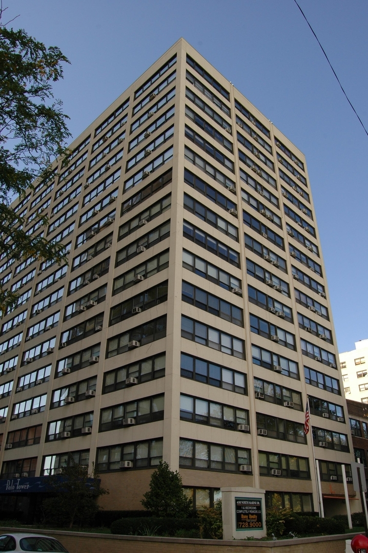 Property Photo:  4180 North Marine Drive 1203  IL 60613 