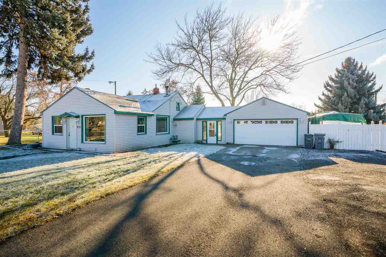 Property Photo: 13804 E Wellesley Ave WA 99216