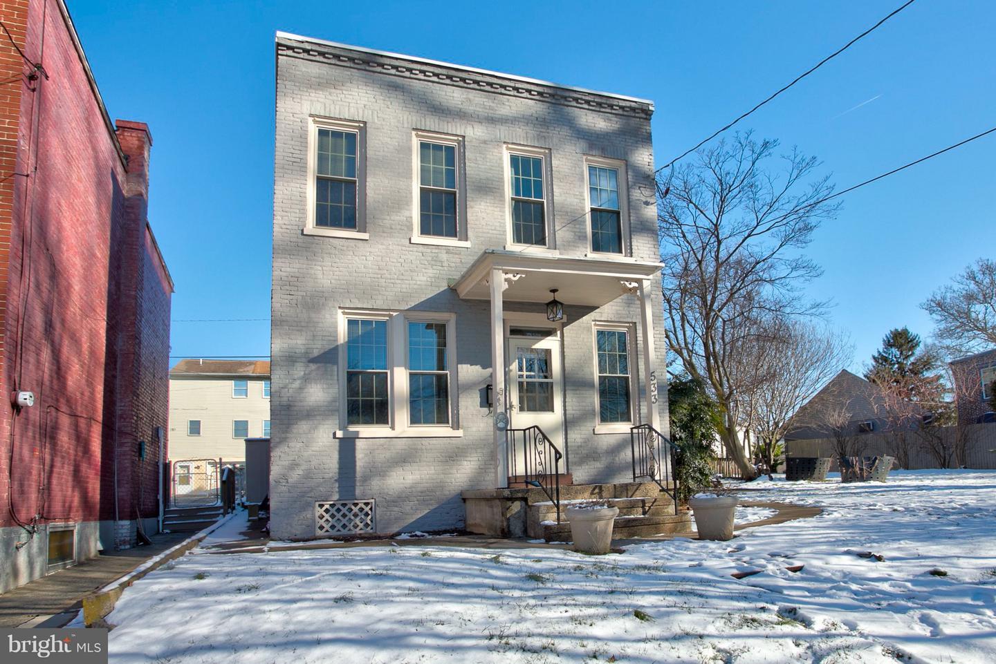 Property Photo:  533 S Prince Street  PA 17603 