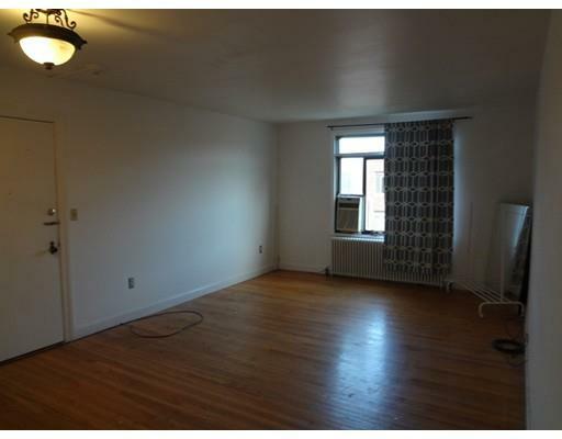 Property Photo:  10 Ashland St 3L  MA 01609 