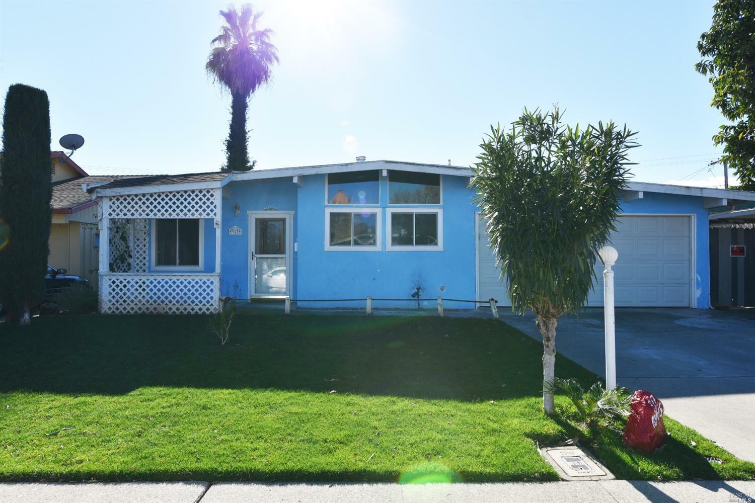 Property Photo:  317 Grape Street  CA 95688 