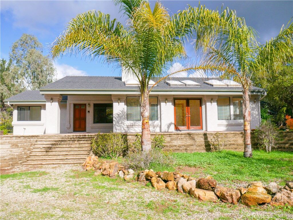 Property Photo:  635 Sheehy Road  CA 93444 