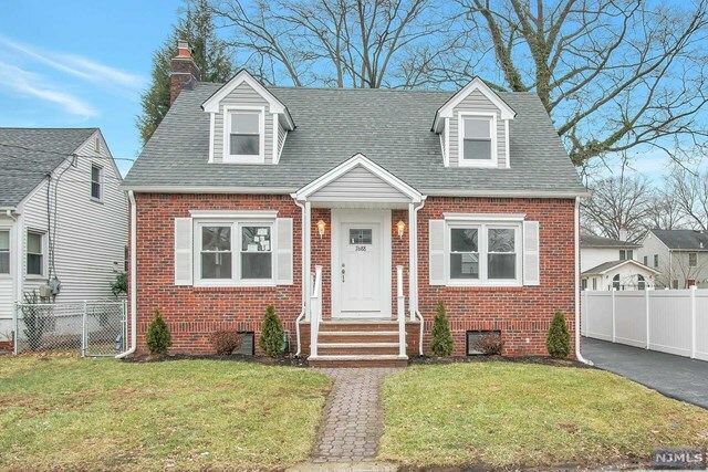 Property Photo:  2686 Meister Avenue  NJ 07083 