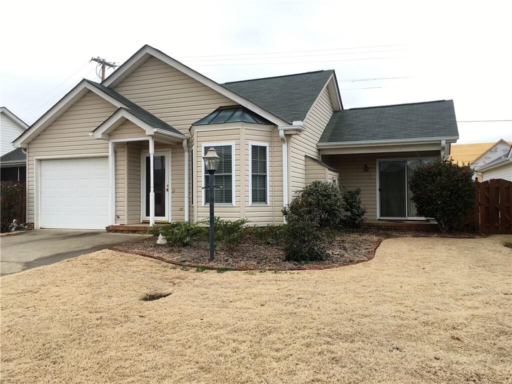 Property Photo:  104 Waterford Way  SC 29642 