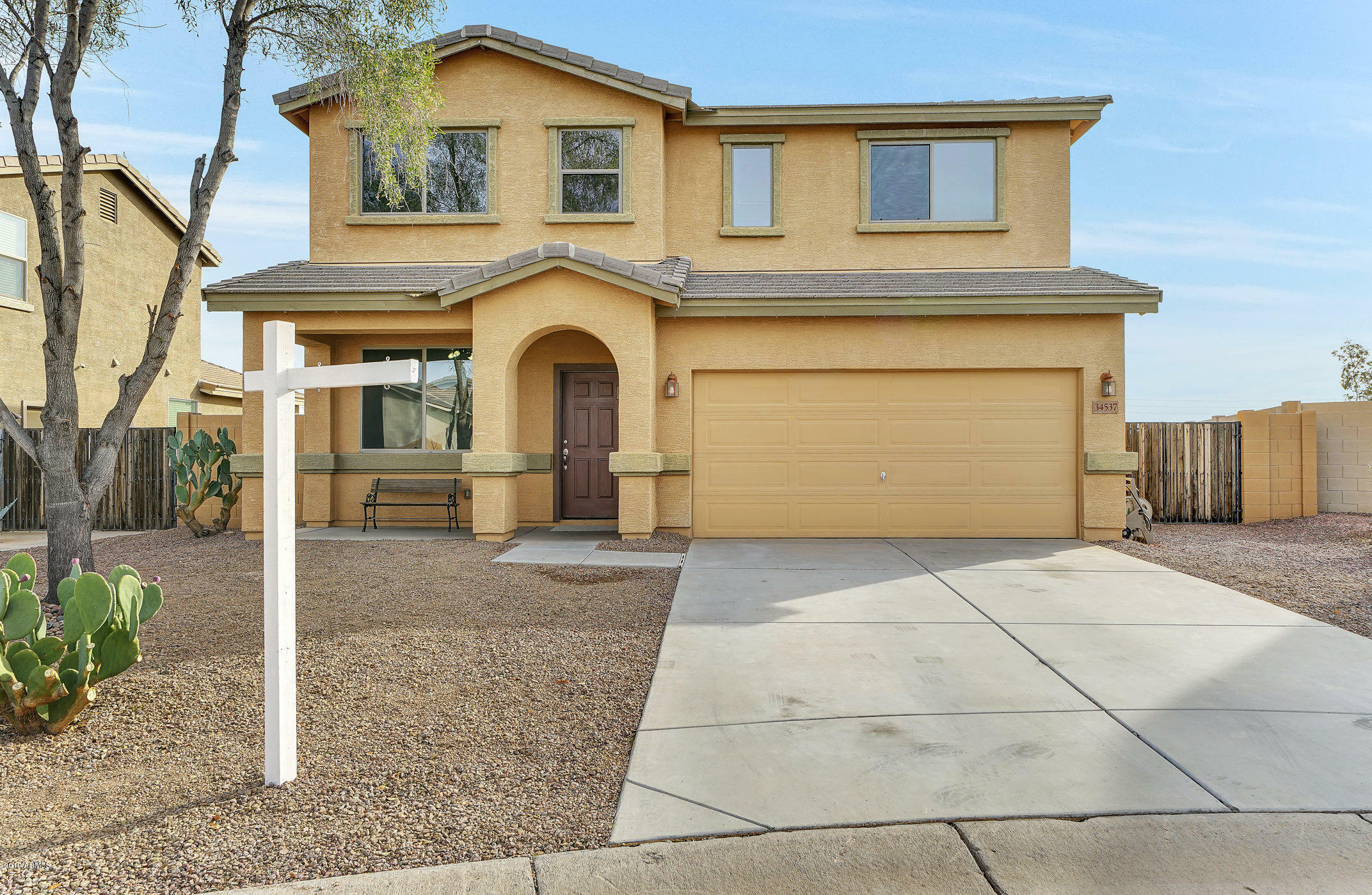 Property Photo:  34537 N Sabre Drive  AZ 85144 