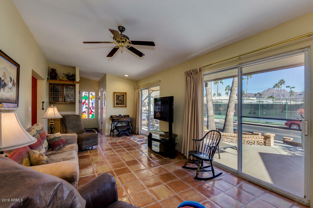 Property Photo: 224 S Kiowa Circle AZ 85119