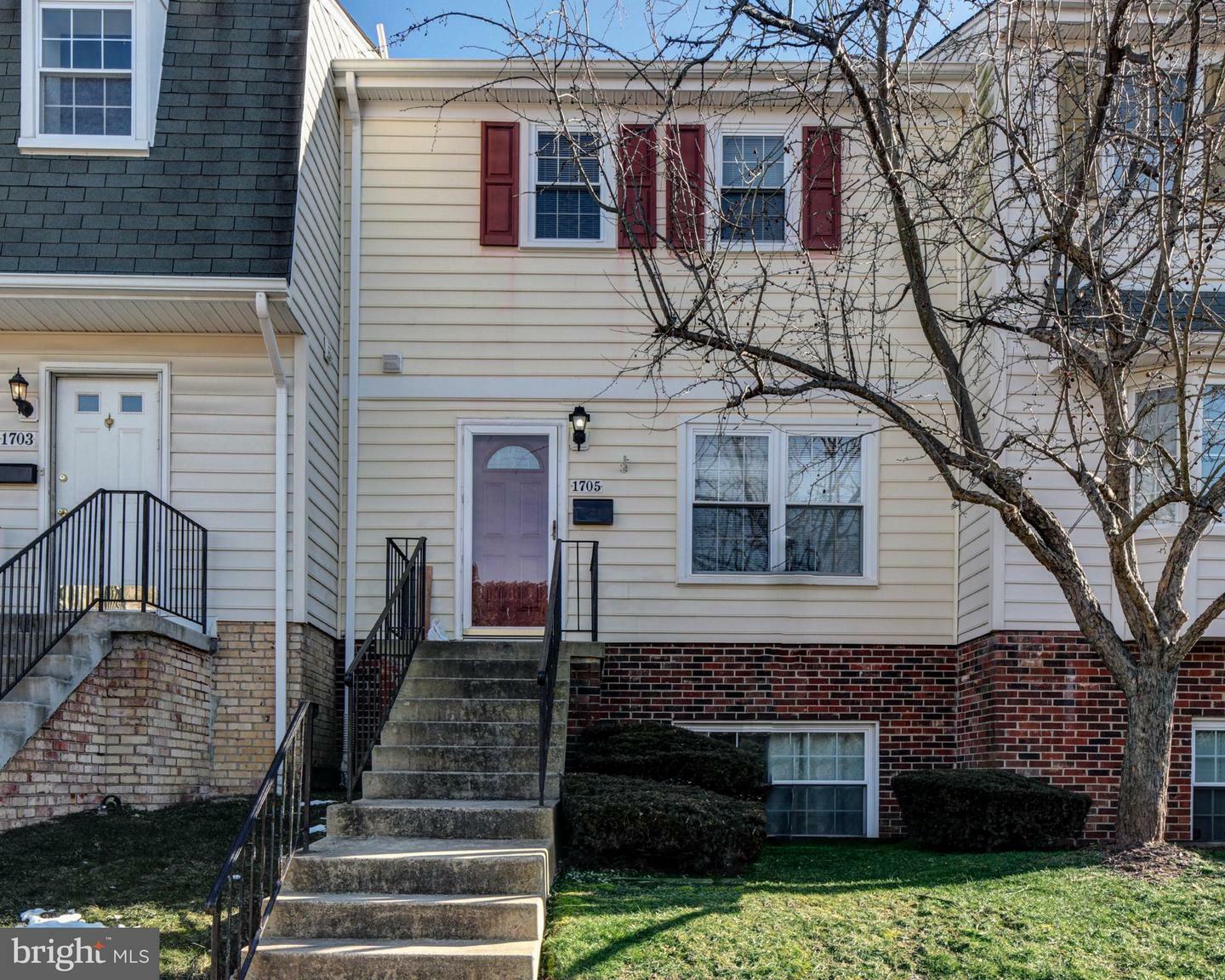 Property Photo: 1705 Hart Court MD 21114