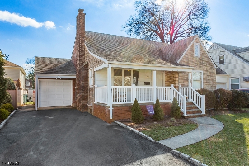 Property Photo:  427 Rosewood Ter  NJ 07036 