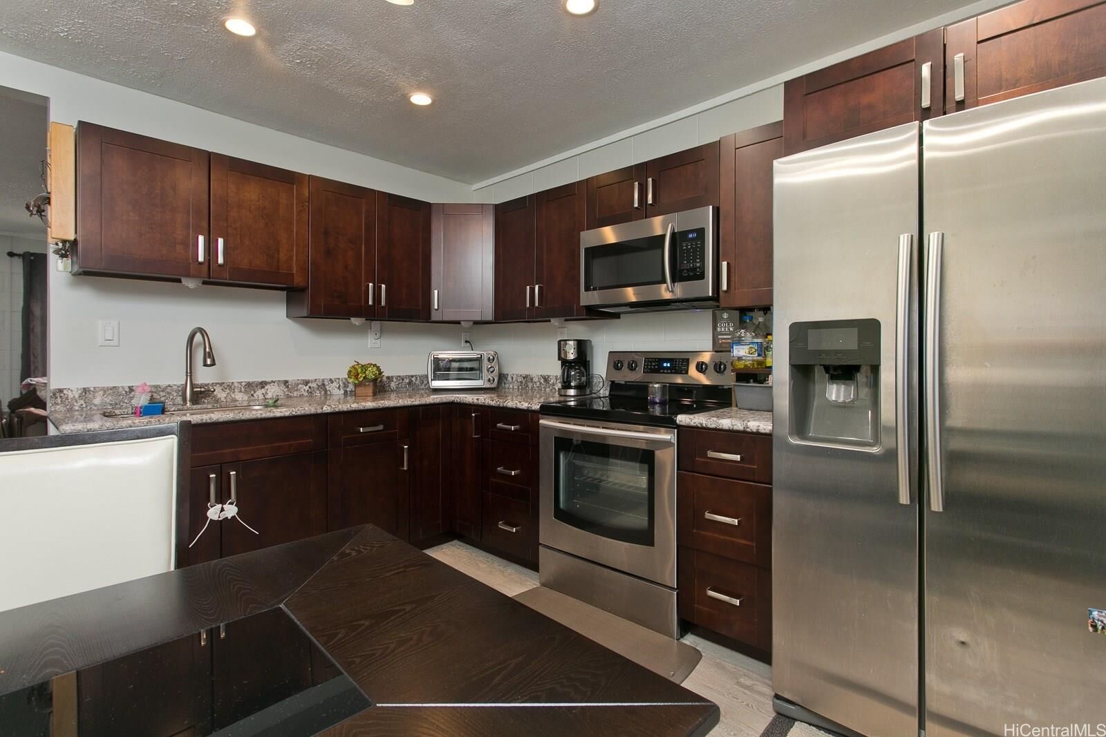 Property Photo: 91-660 Kilaha Street E7 HI 96706