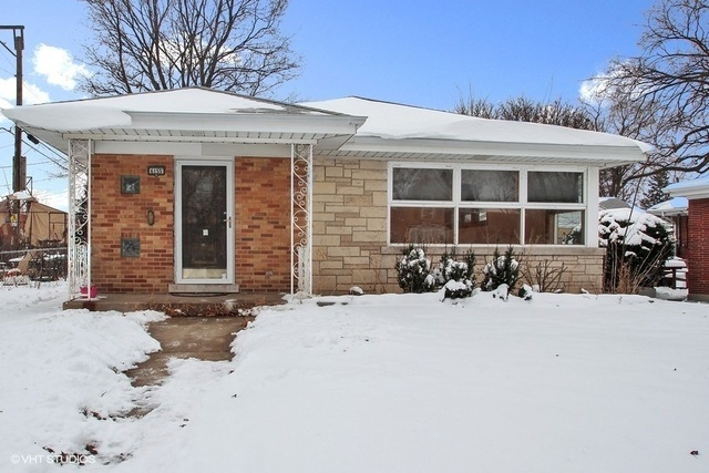 Property Photo:  6155 North Hiawatha Avenue  IL 60646 