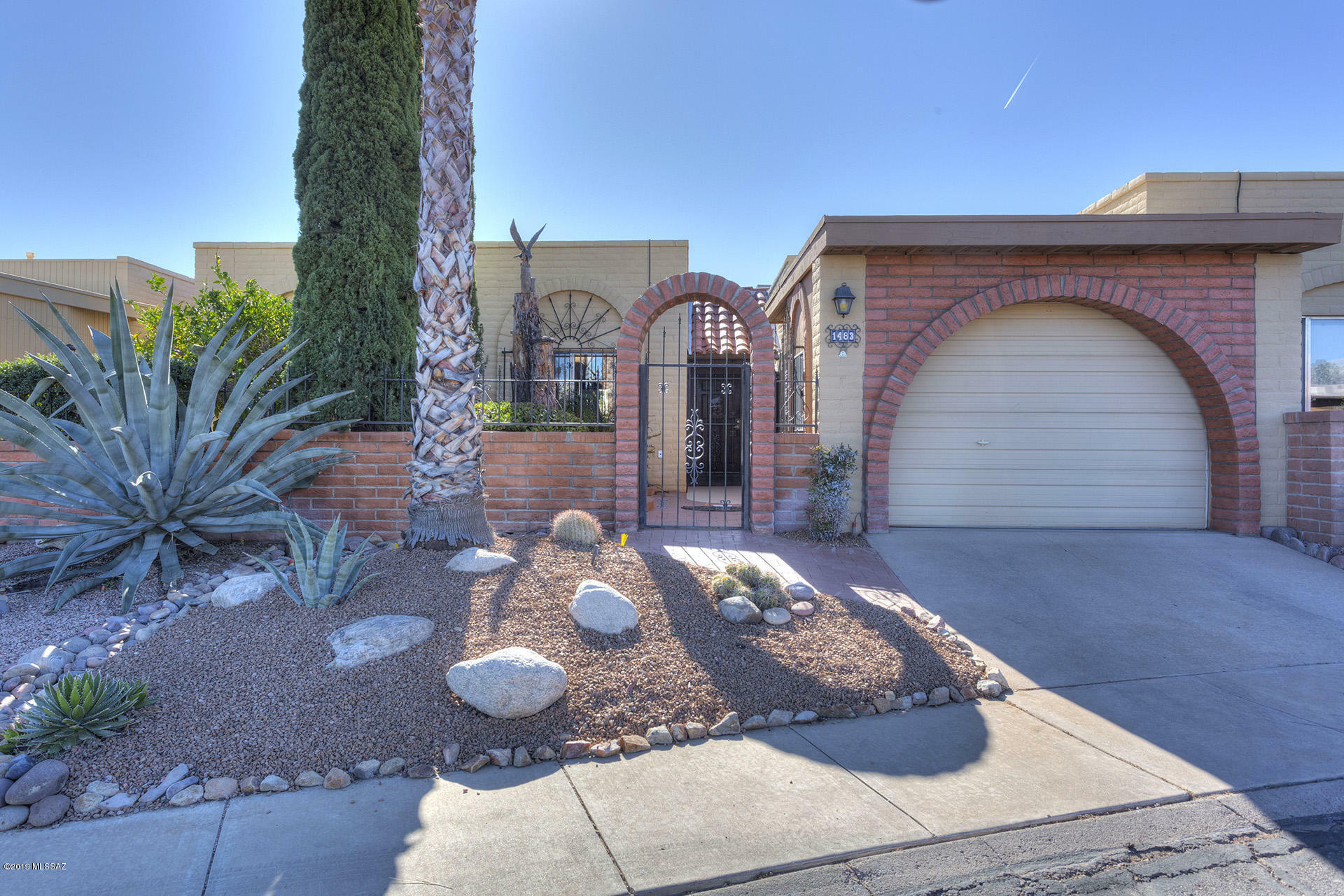 Property Photo:  1483 W Calle De Plata  AZ 85622 