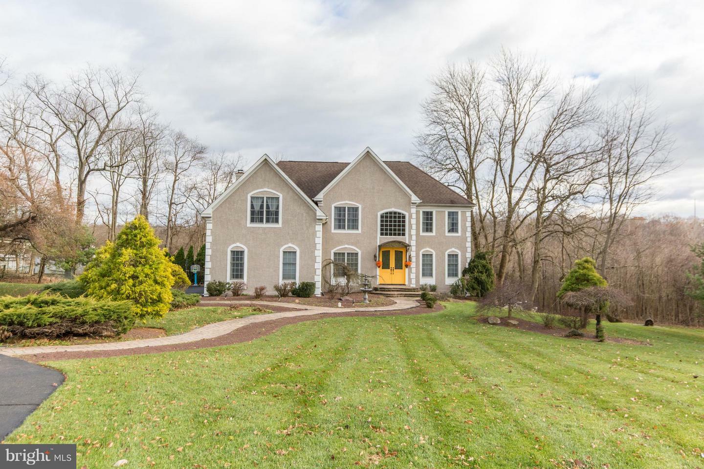 Property Photo: 1875 Powderhorn Court PA 19053