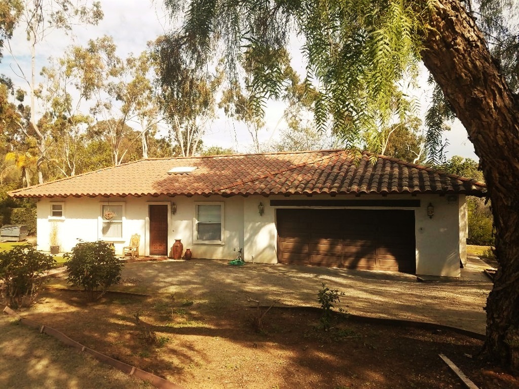 Property Photo:  6821 La Valle Plateada Guest House  CA 92067 