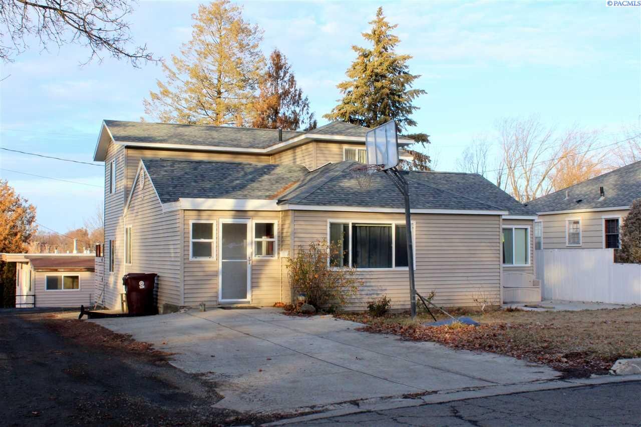 Property Photo: 620 SE McKenzie Street WA 99163