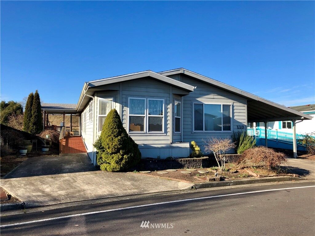Property Photo: 110 Blue Heron Drive WA 98632
