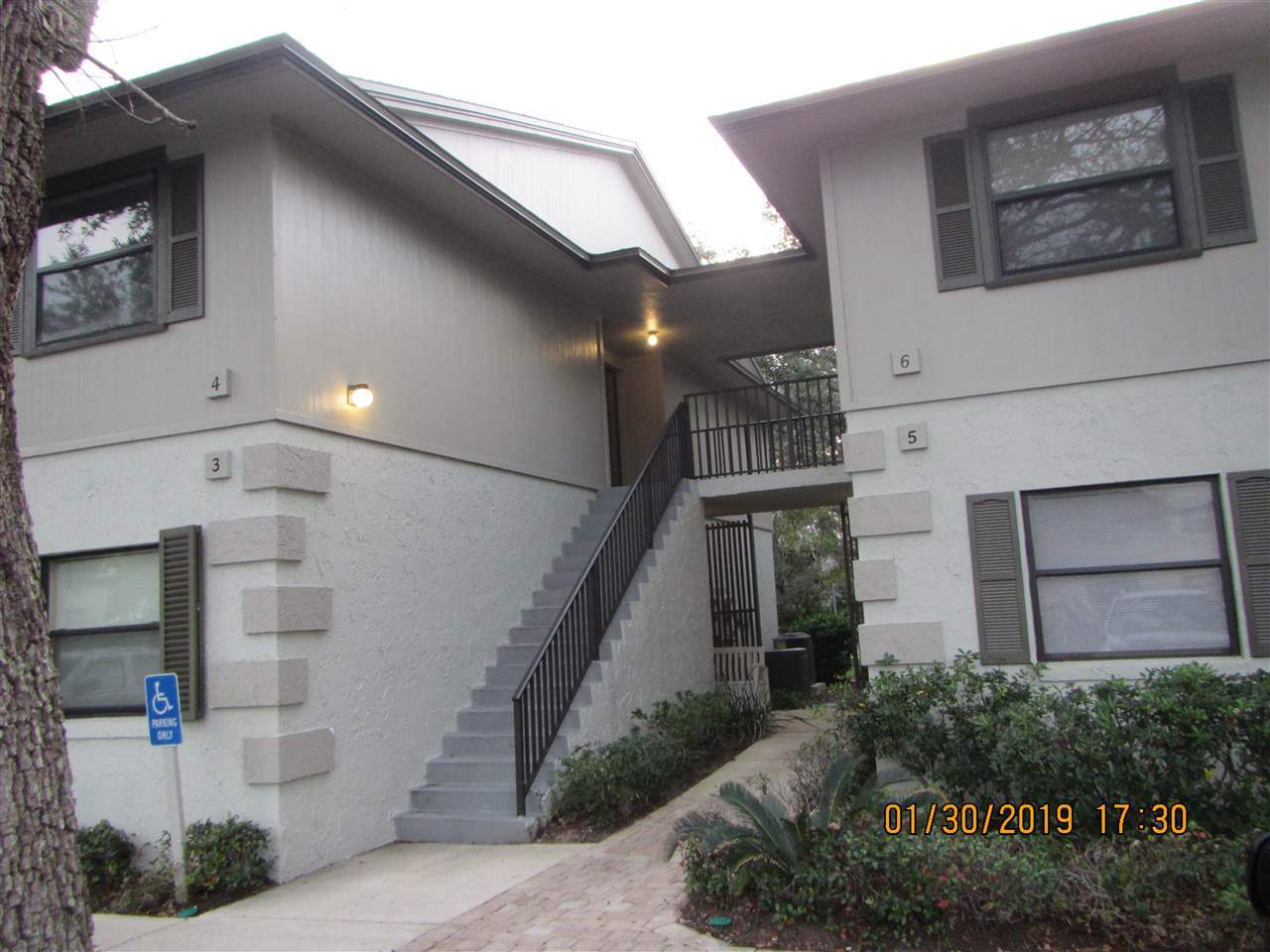 Property Photo:  4 Santiago Ct.  FL 32086 