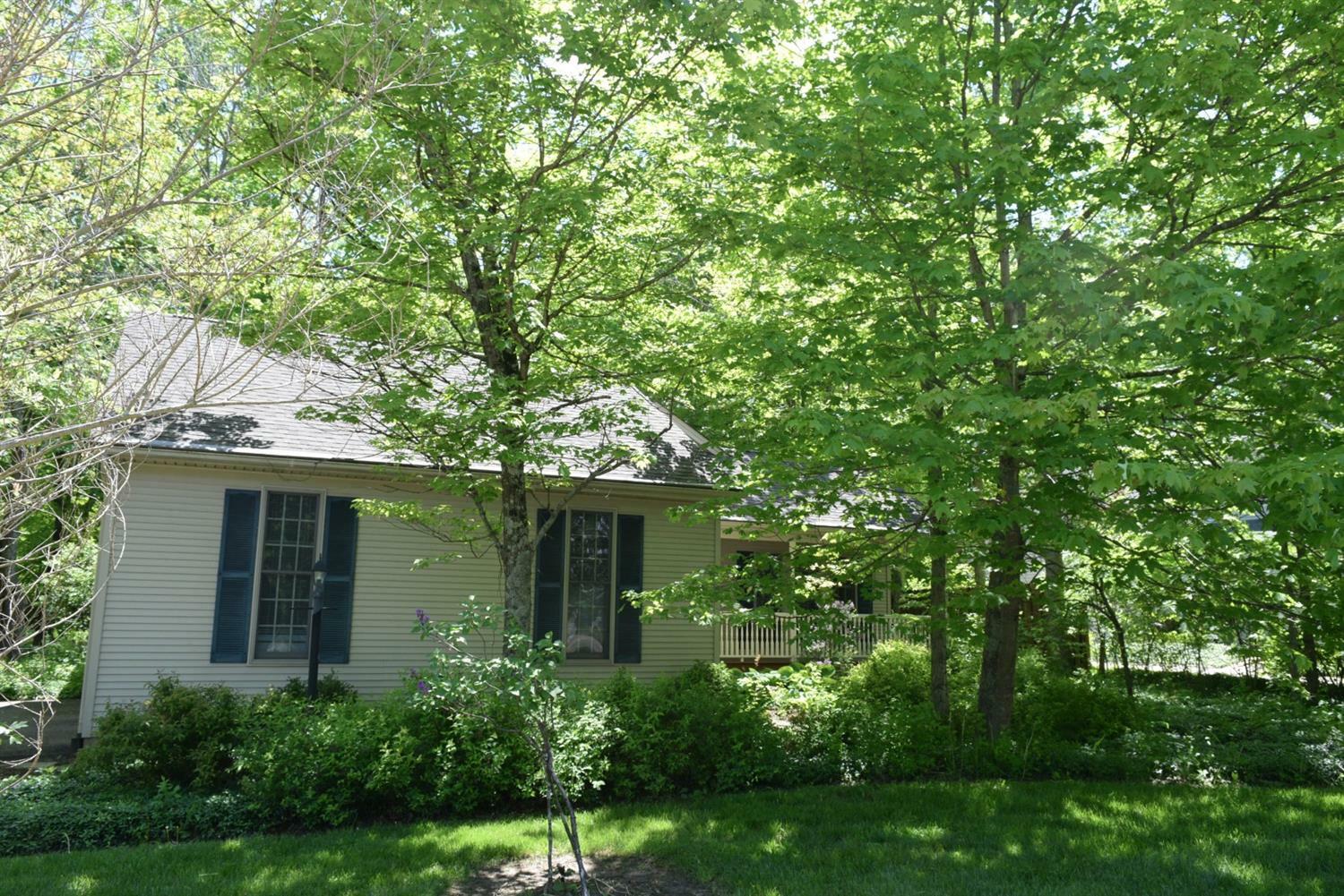 Property Photo:  1461 Dana Drive  OH 45056 