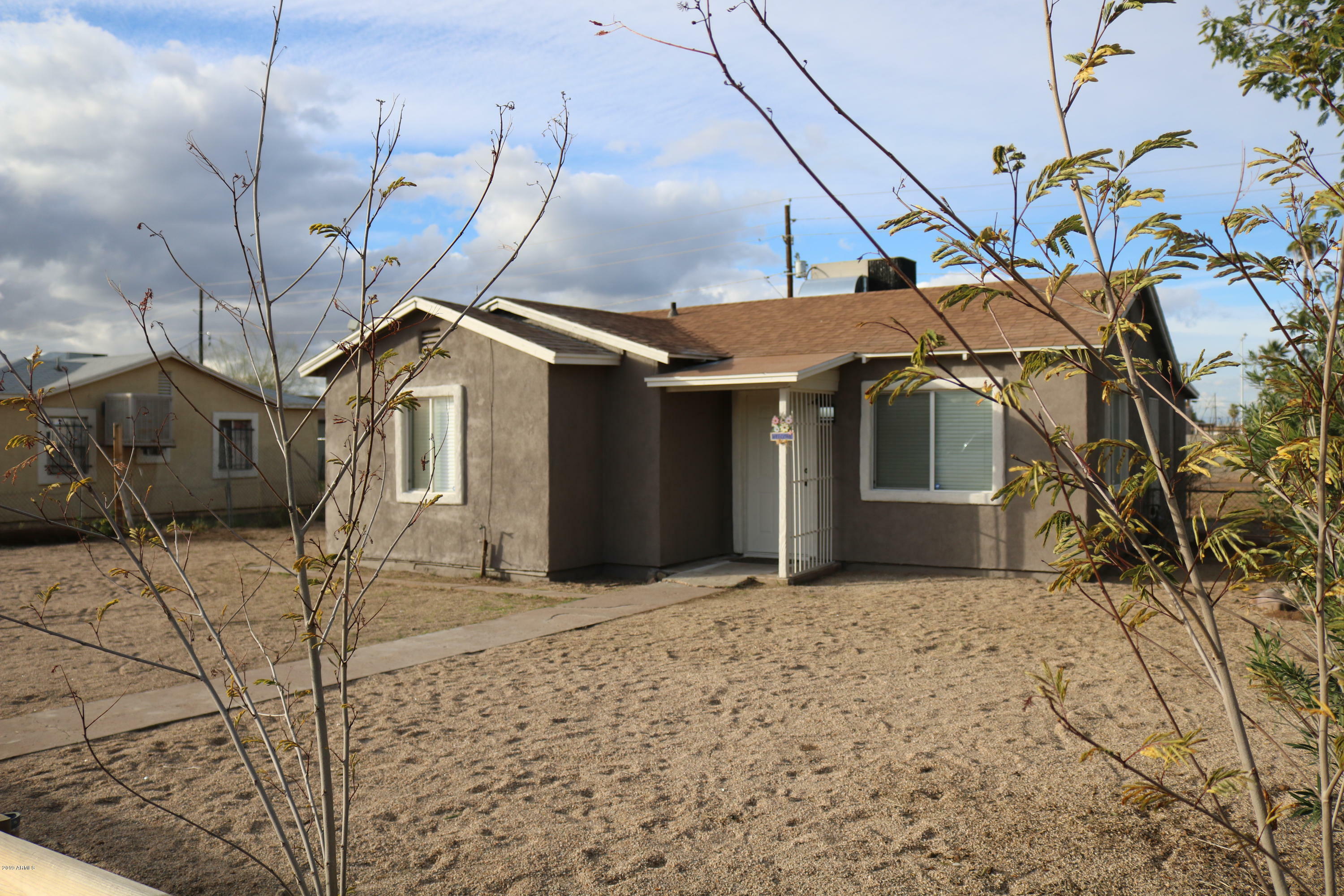 Property Photo:  34 W Pueblo Avenue  AZ 85041 