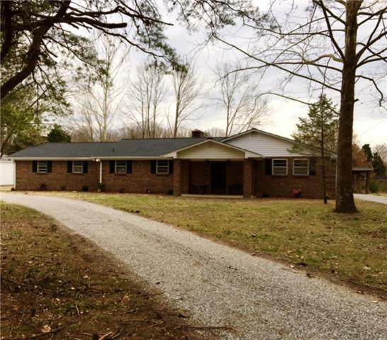 Property Photo: 8261 Ellis Dr TN 37080