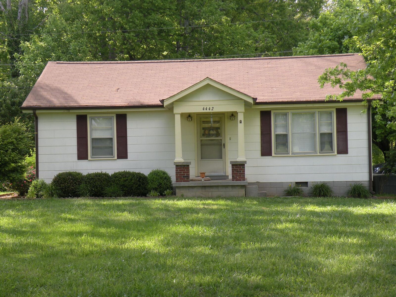 Property Photo: 4442 Highway 49W TN 37172