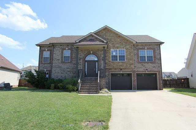 Property Photo:  1189 Chinook Cir  TN 37042 