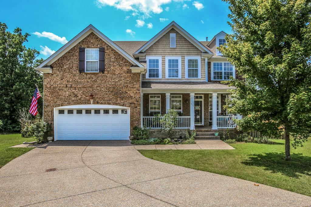 Property Photo: 915 Inglenook Ct TN 37135