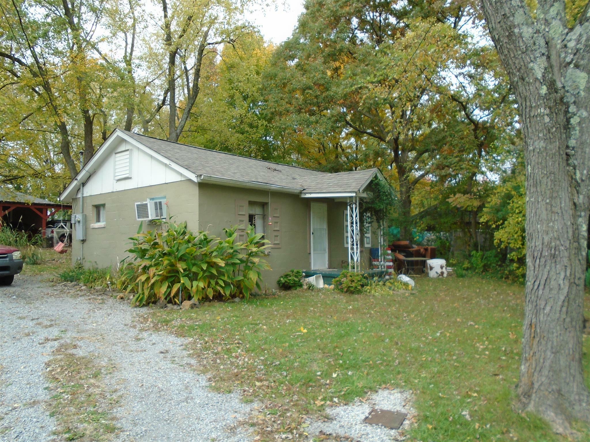 Property Photo:  2310 Oakhurst Dr  TN 37172 