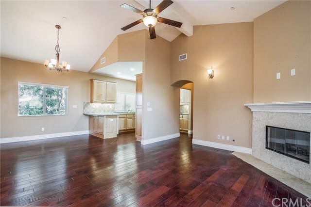 Property Photo: 2702 Gates Avenue B CA 90278