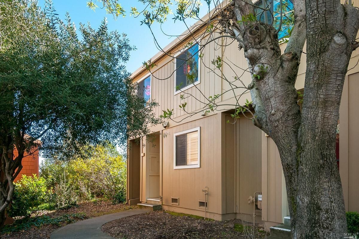 Property Photo:  12 Park Crest Court D  CA 94947 