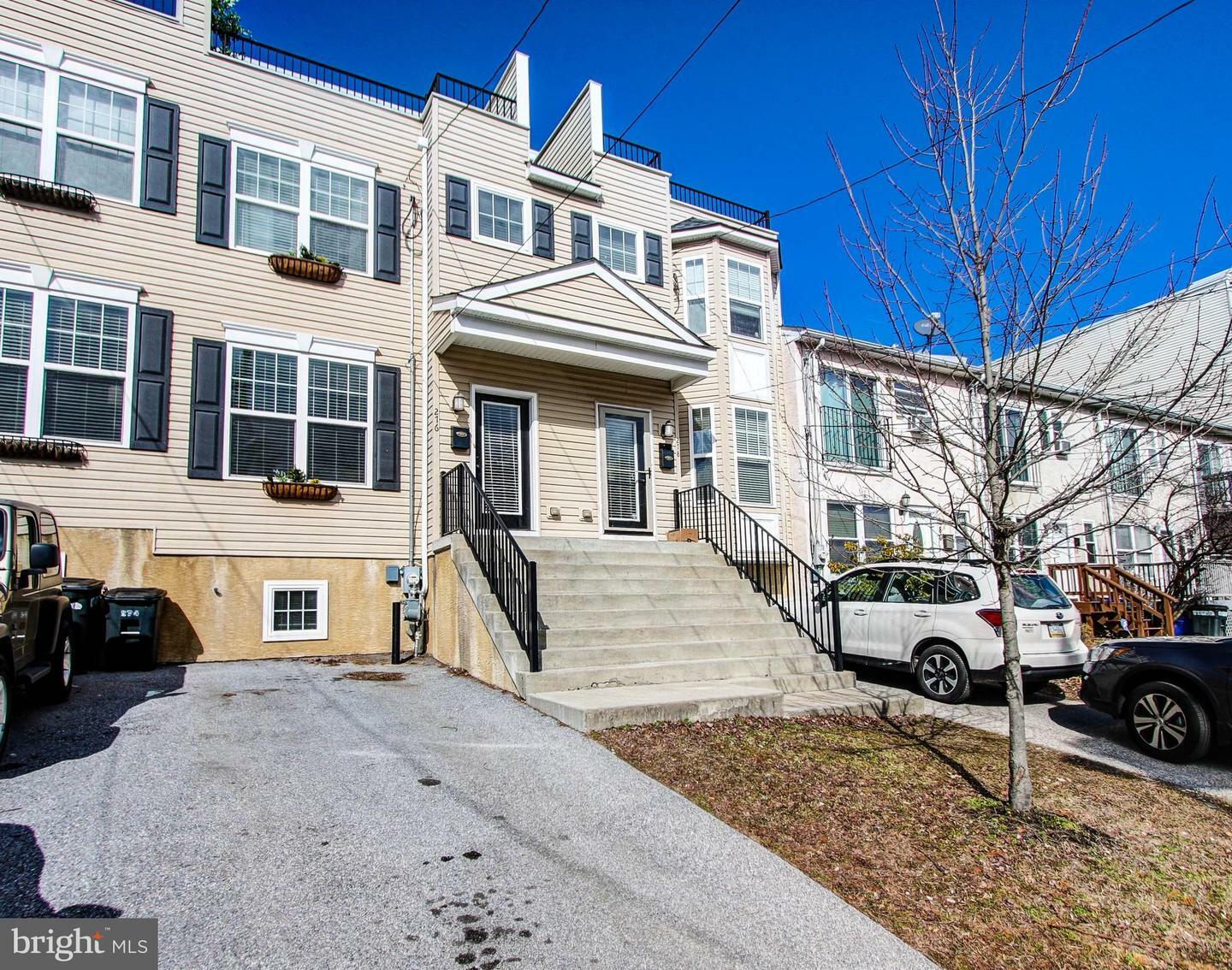 Property Photo:  276 Delmar Street  PA 19128 