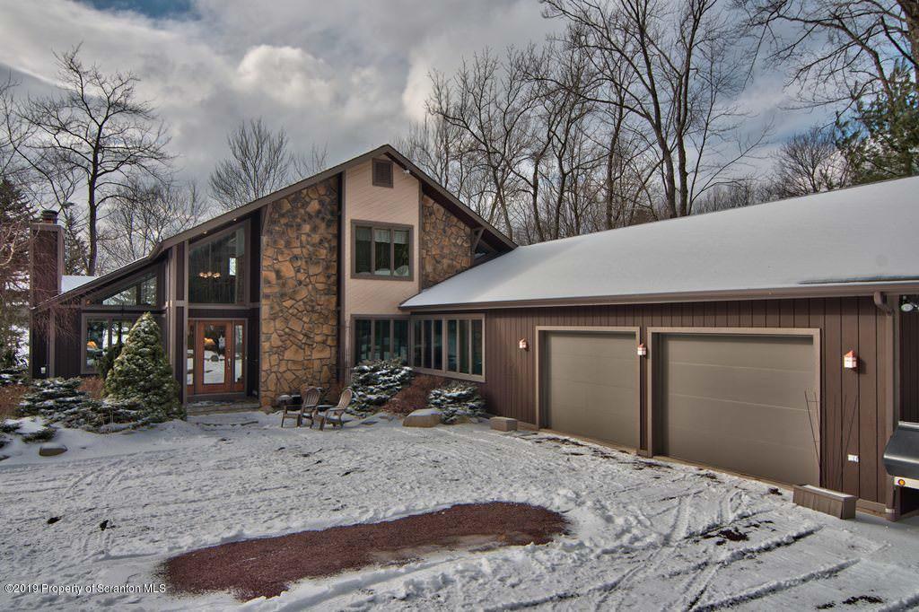 Property Photo:  23 Lakeview Timbers Drive  PA 18424 