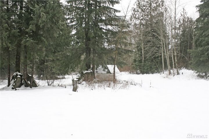 Property Photo: 27416 E Lake Riley Rd WA 98223