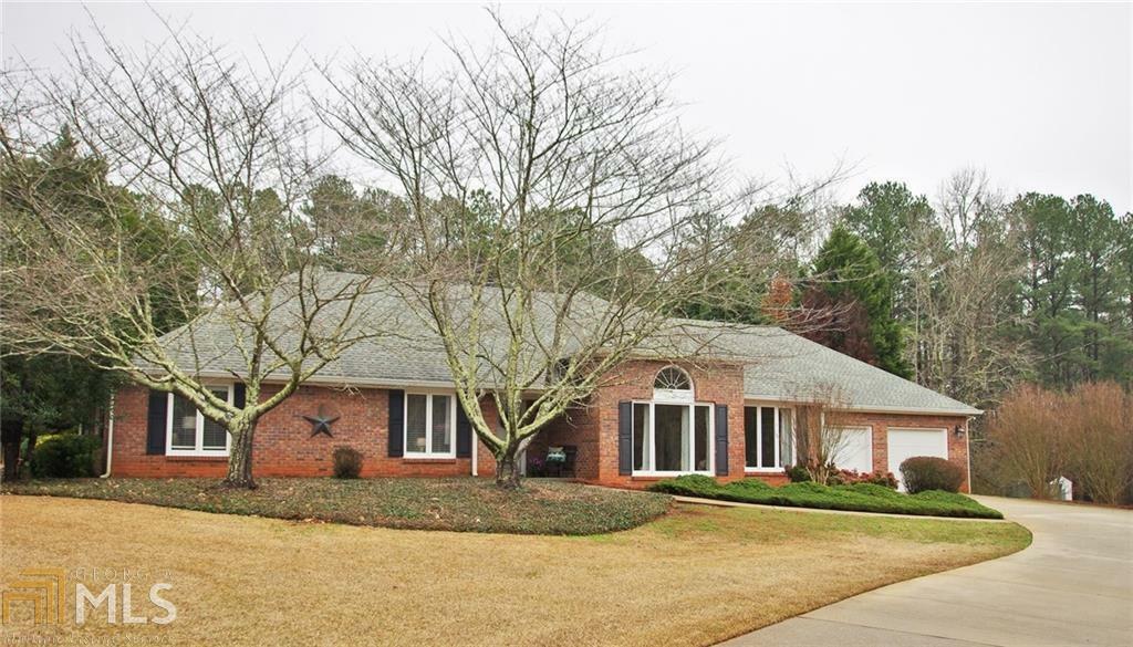 Property Photo:  5280 Pamela Dr  GA 30135 