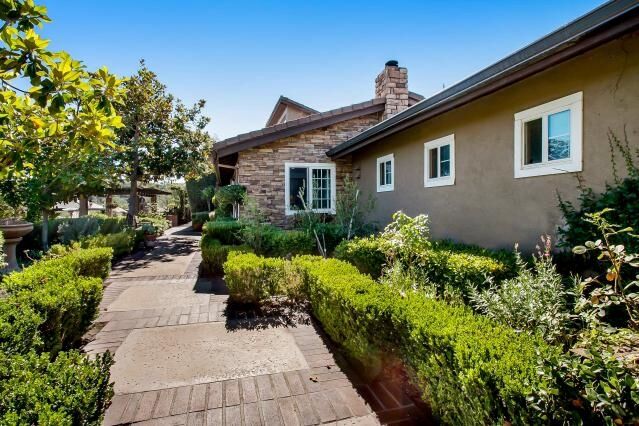 Property Photo: 1647 Via Vista CA 92028