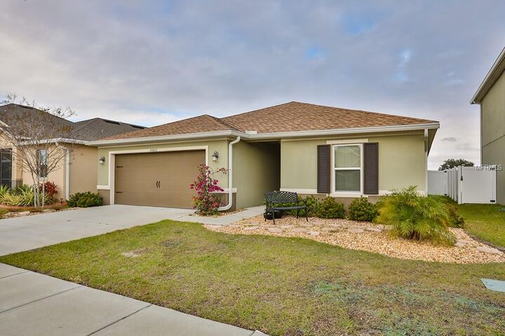 Property Photo:  10622 Aldo Moro Drive  FL 33598 