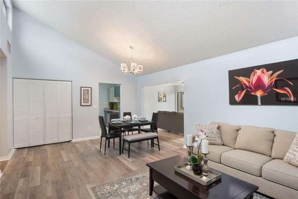 Property Photo: 2632 Cayman Way FL 32792