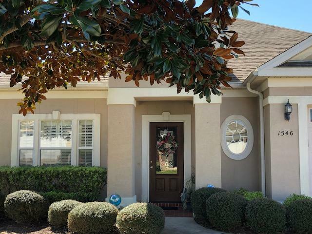 Property Photo: 1546 Venice Avenue FL 32547