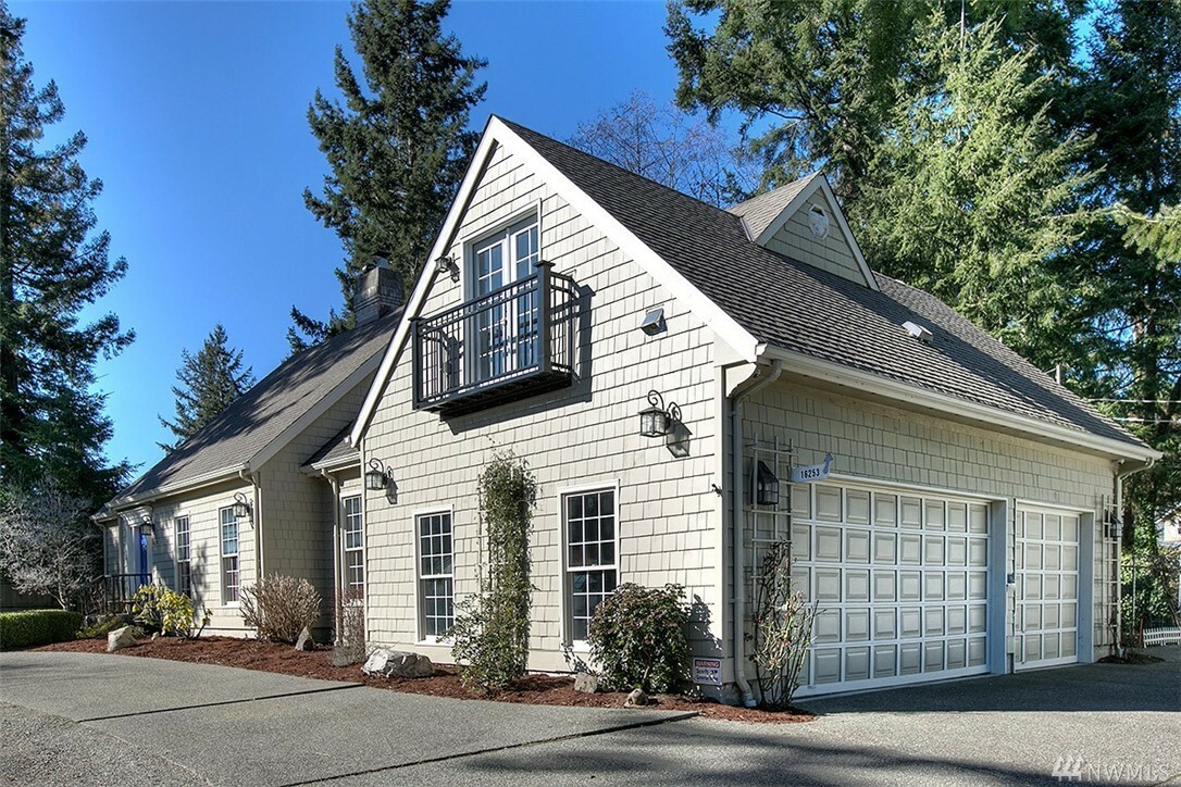 Property Photo:  16255 21st Ave SW  WA 98166 