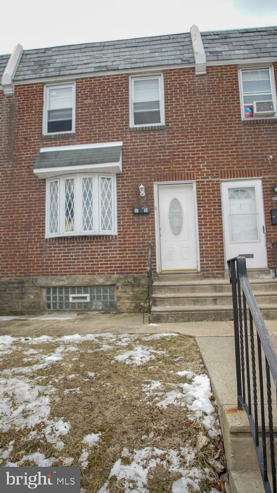 Property Photo:  1018 E Howell Street  PA 19149 