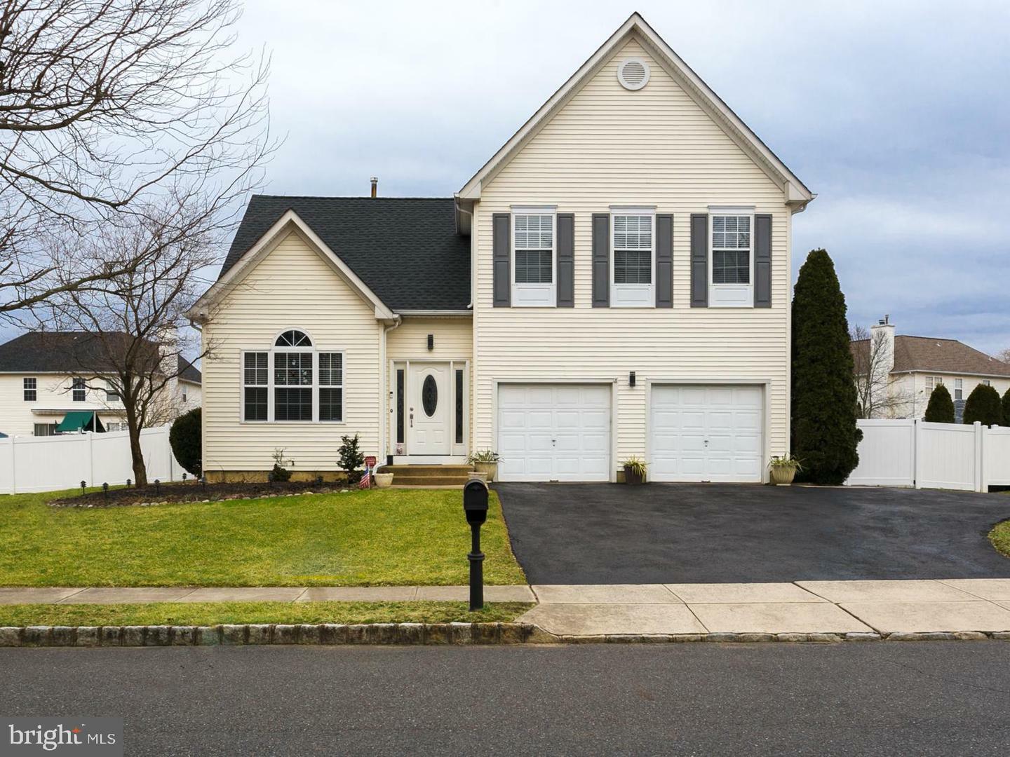 Property Photo:  18 Mahogany Drive  NJ 08016 