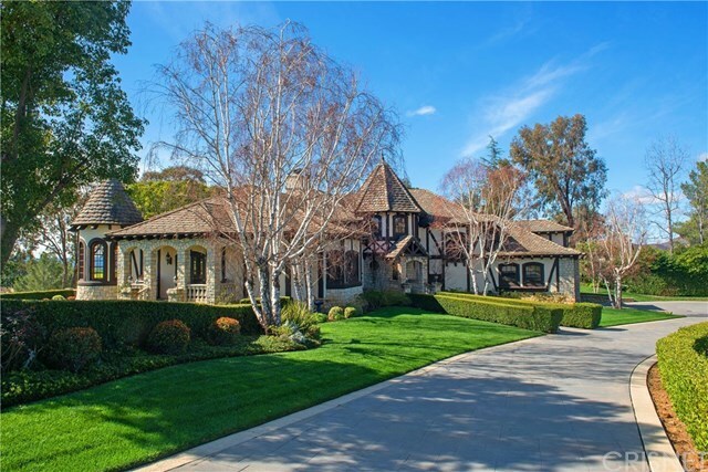 Property Photo:  6 Mustang Lane  CA 91307 