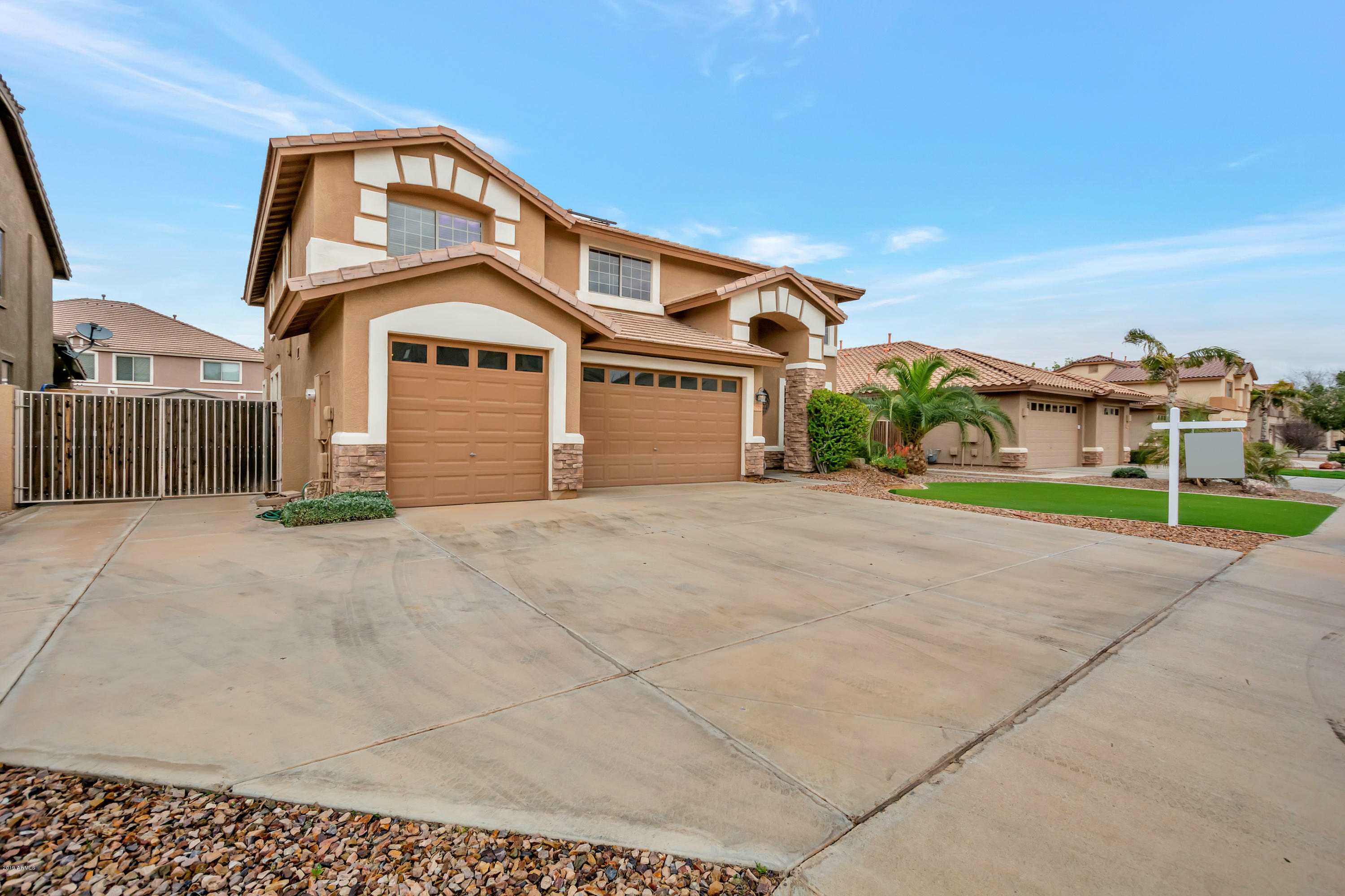 Property Photo:  2728 E Teakwood Place  AZ 85249 