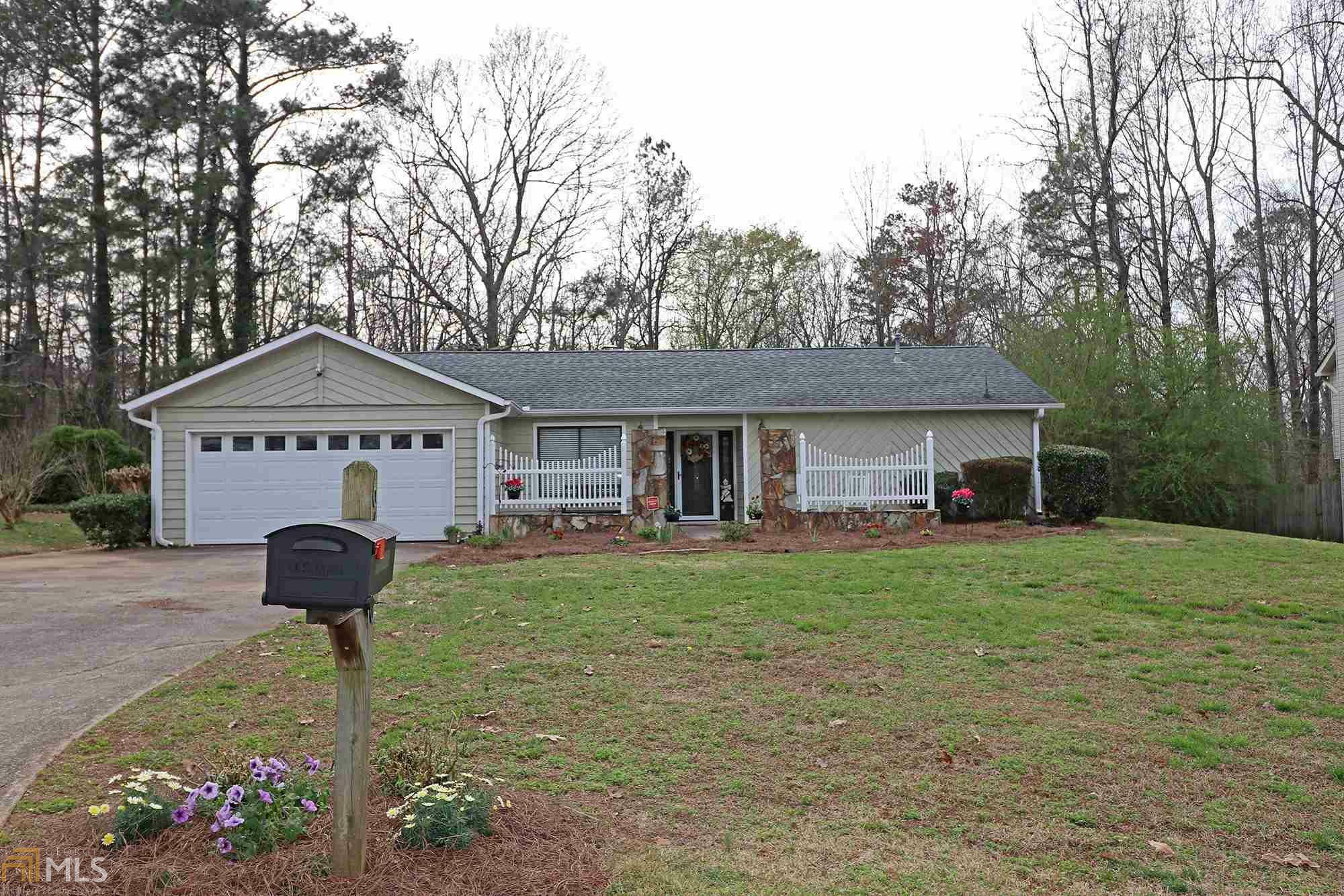 Property Photo:  6666 Windwood Cir  GA 30135 